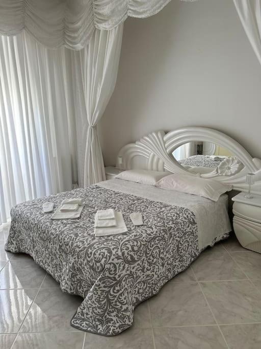 Casa Eleonora: A 5 Min Dal Mare + Free Parking Apartment Ventimiglia Exterior foto